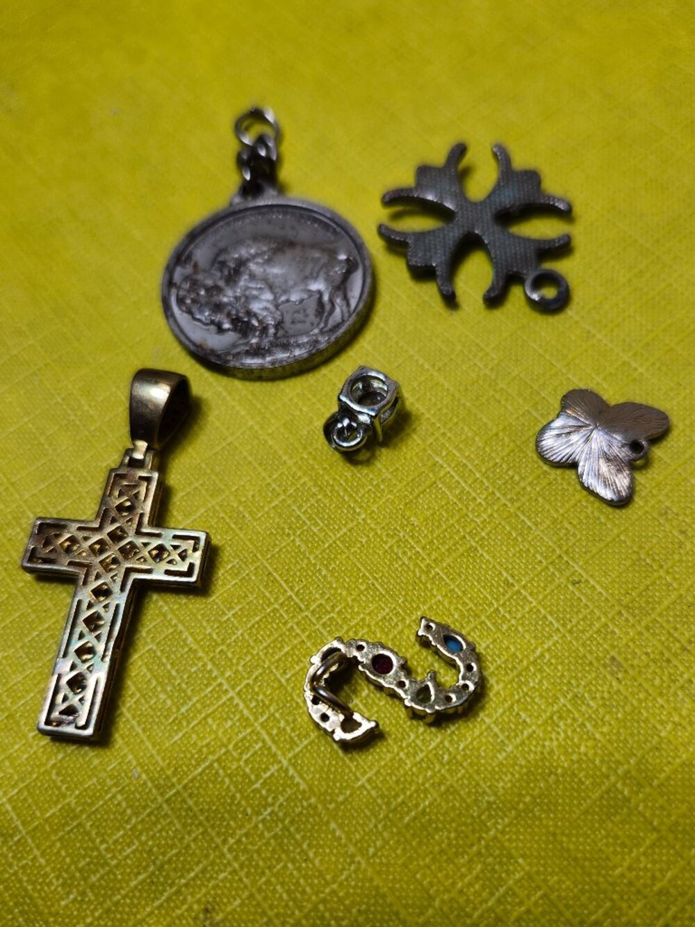 Lot of 6 Pendants